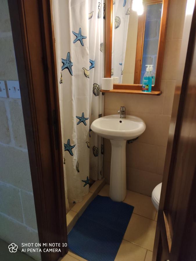 Seafront Two Bedroomed Apartment In 마살폰 외부 사진